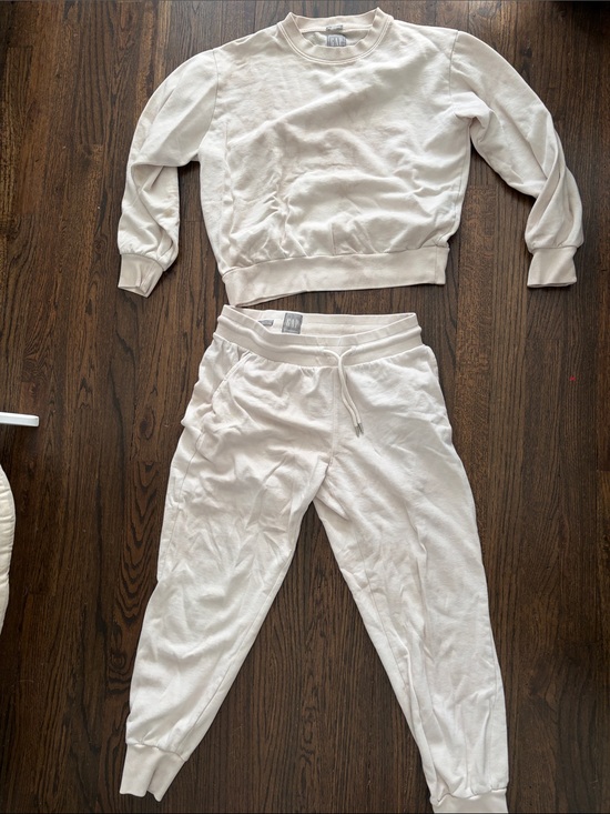 GAP Pants - GAP Cream Marbled Pullover Sweatshirt and Jogger Set